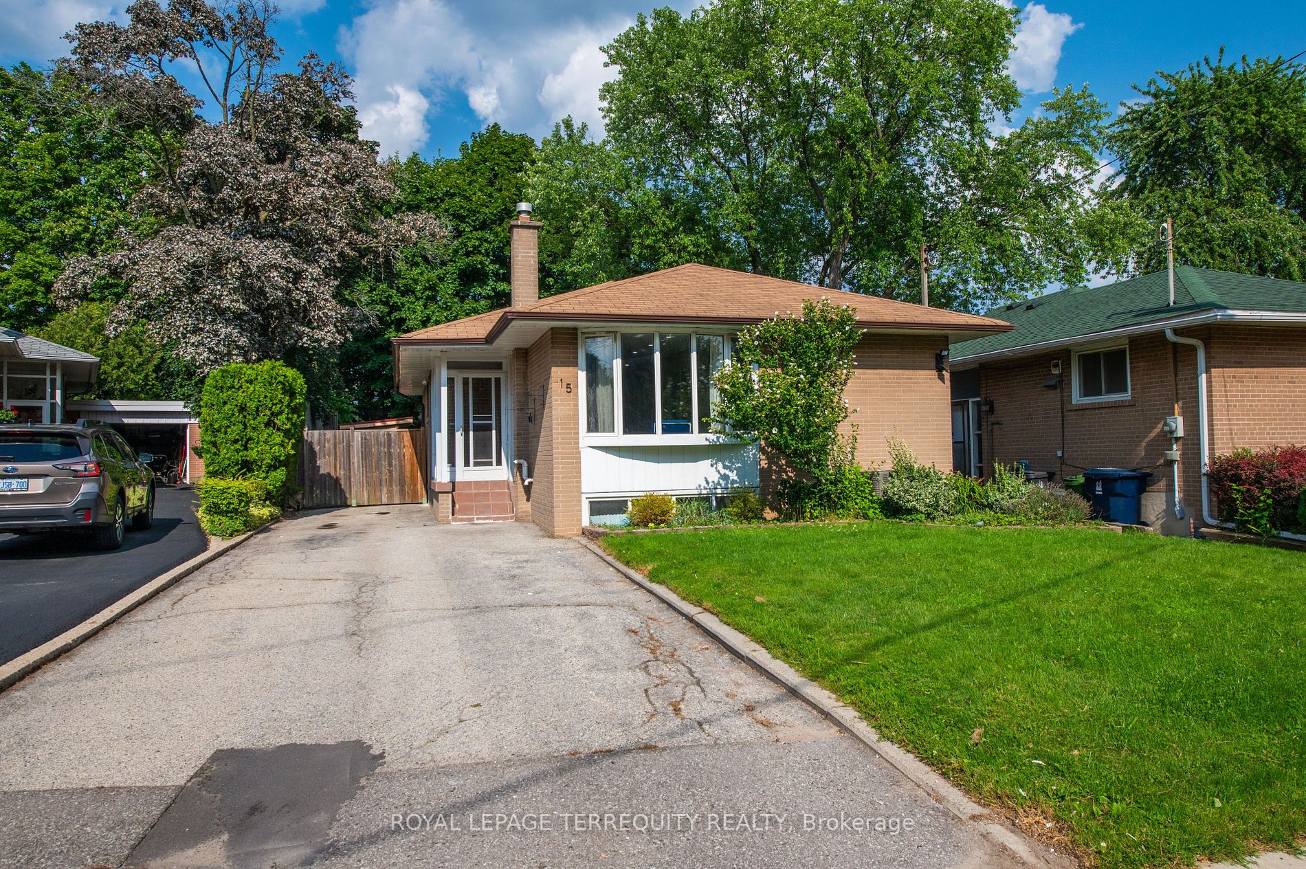 15 Point Grey Cres