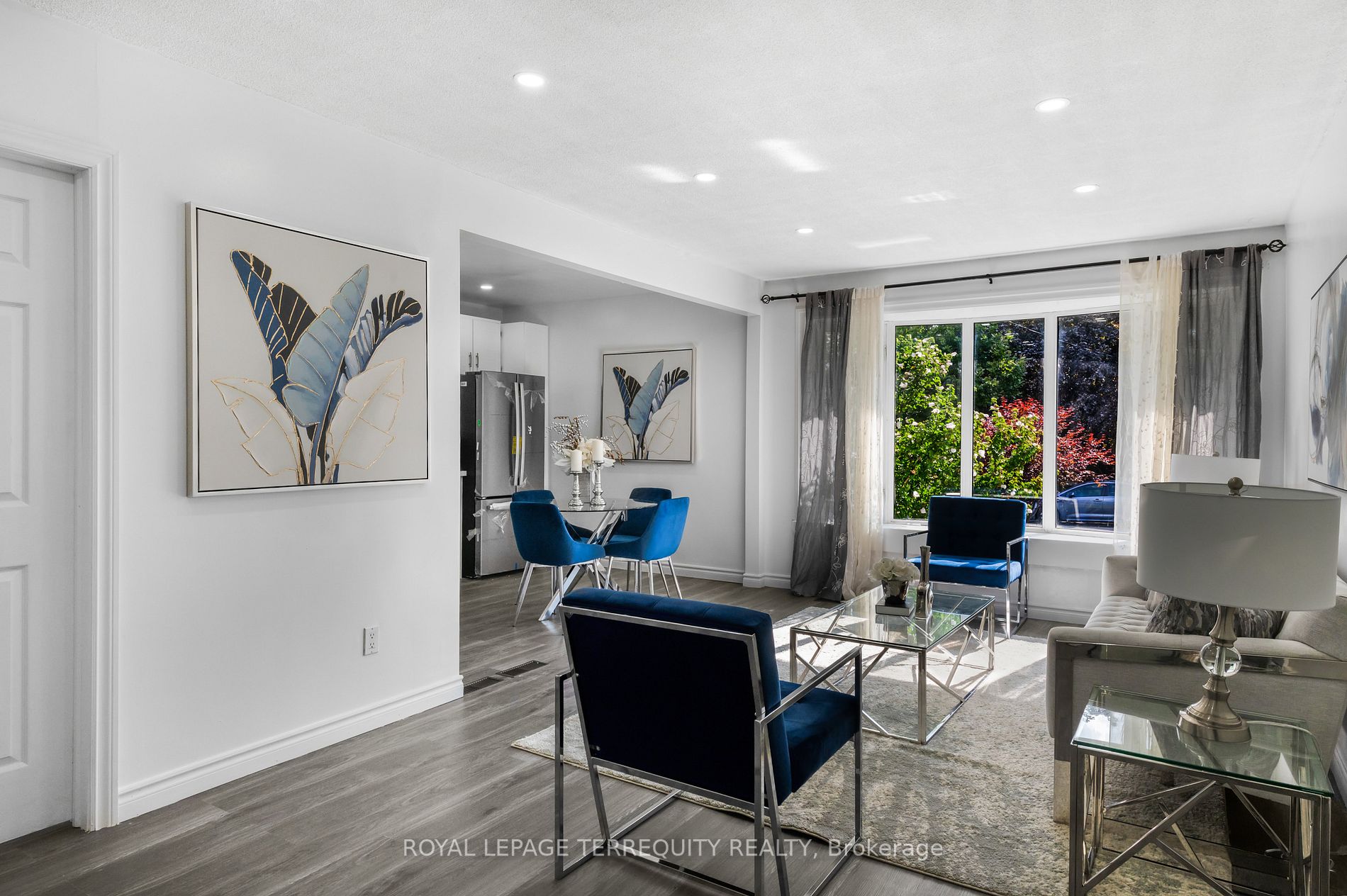 15 Point Grey Cres
