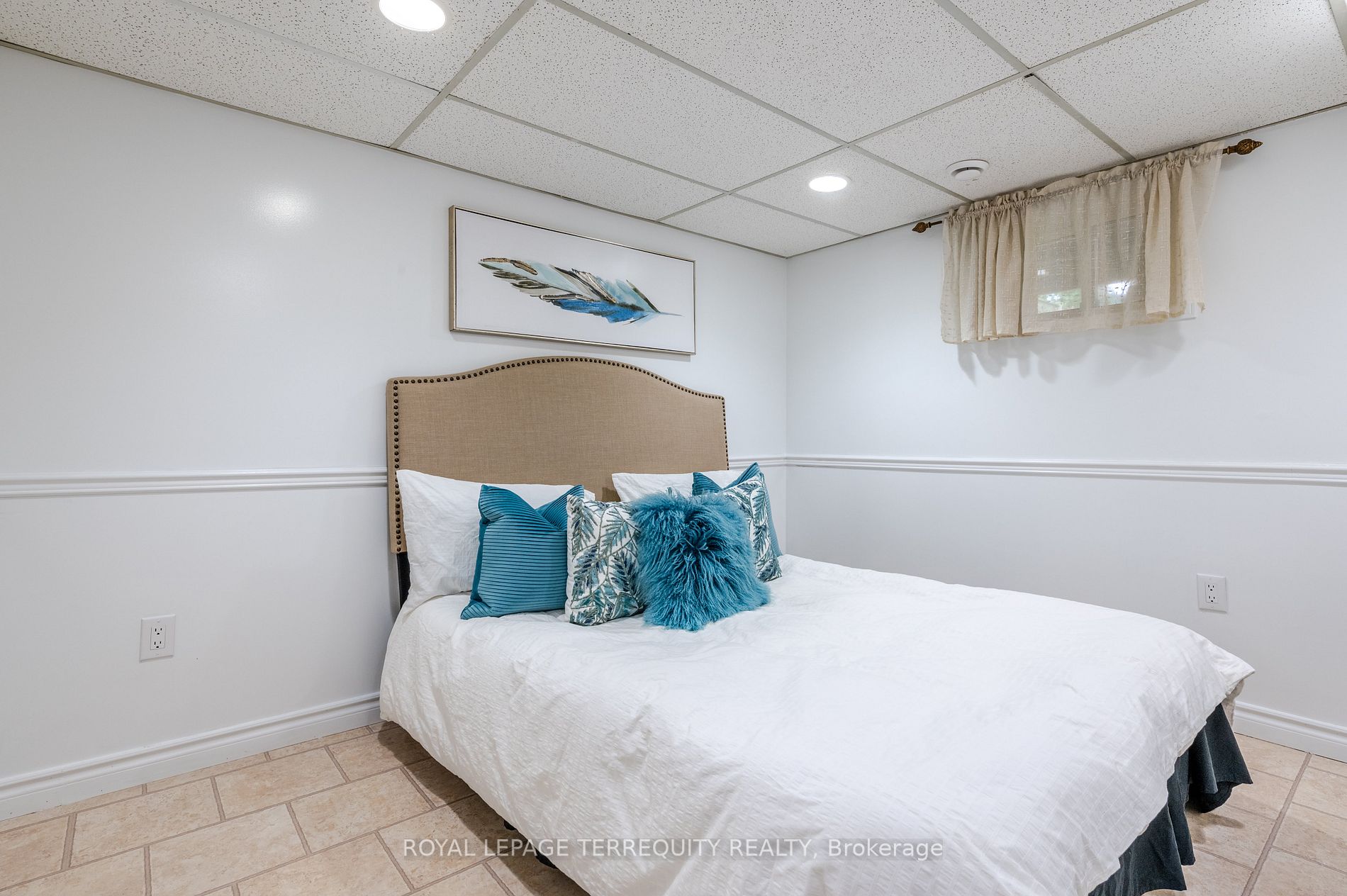 15 Point Grey Cres