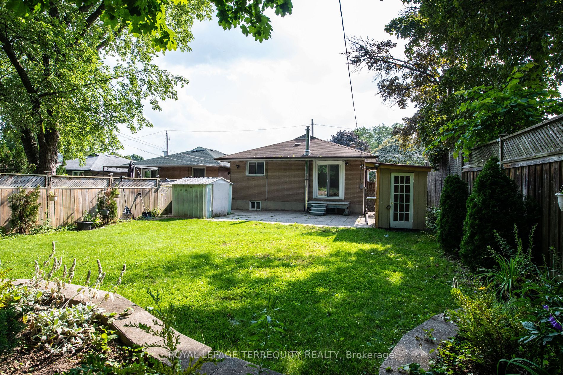 15 Point Grey Cres