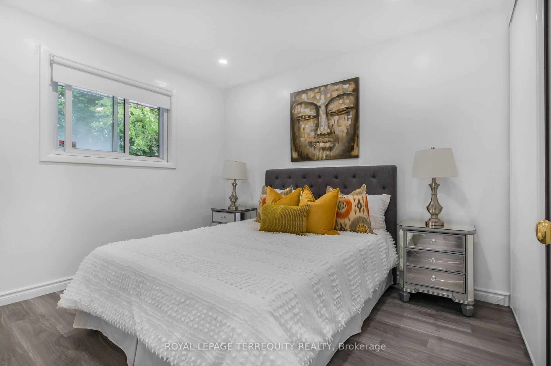 15 Point Grey Cres