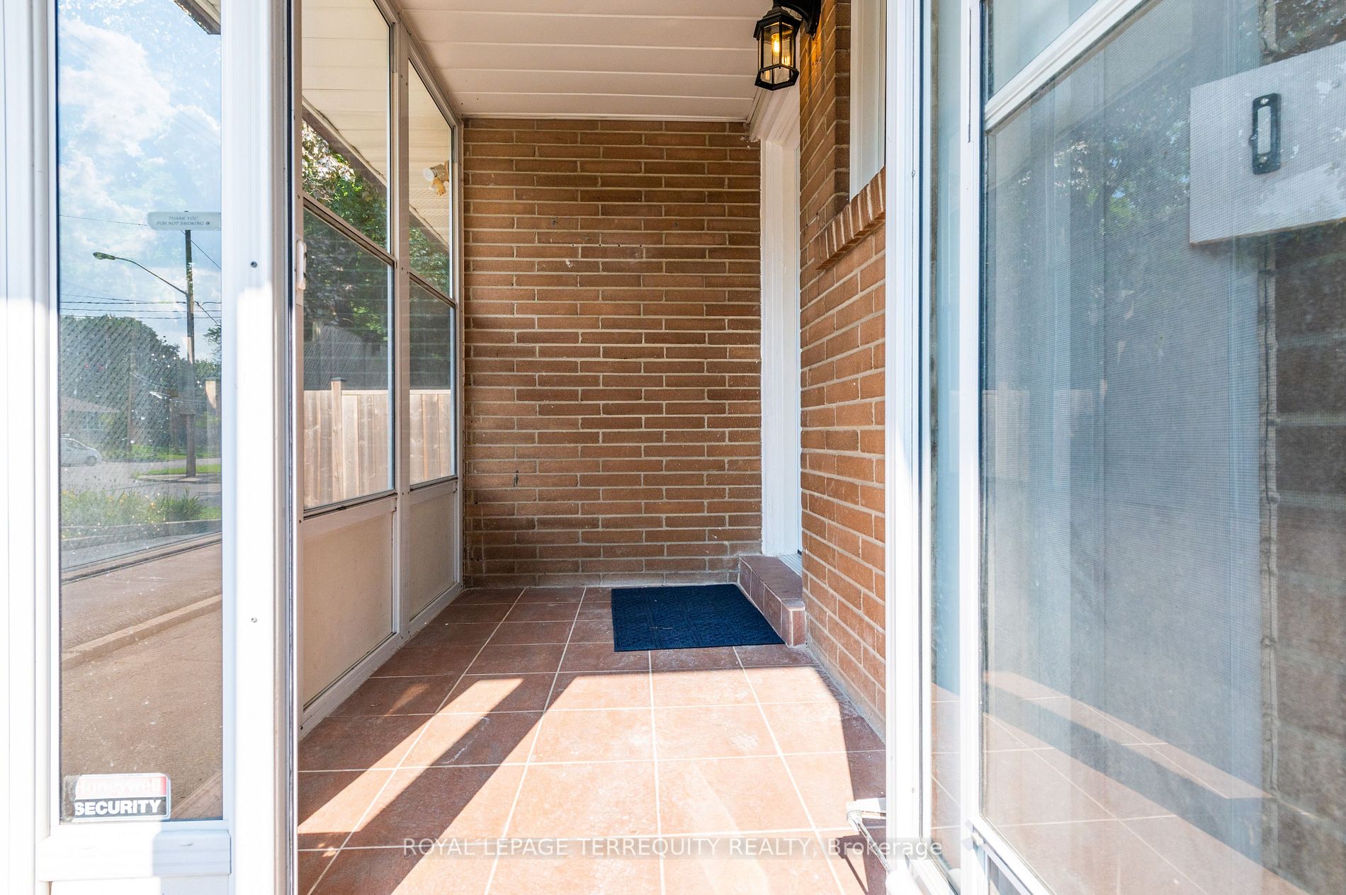 15 Point Grey Cres