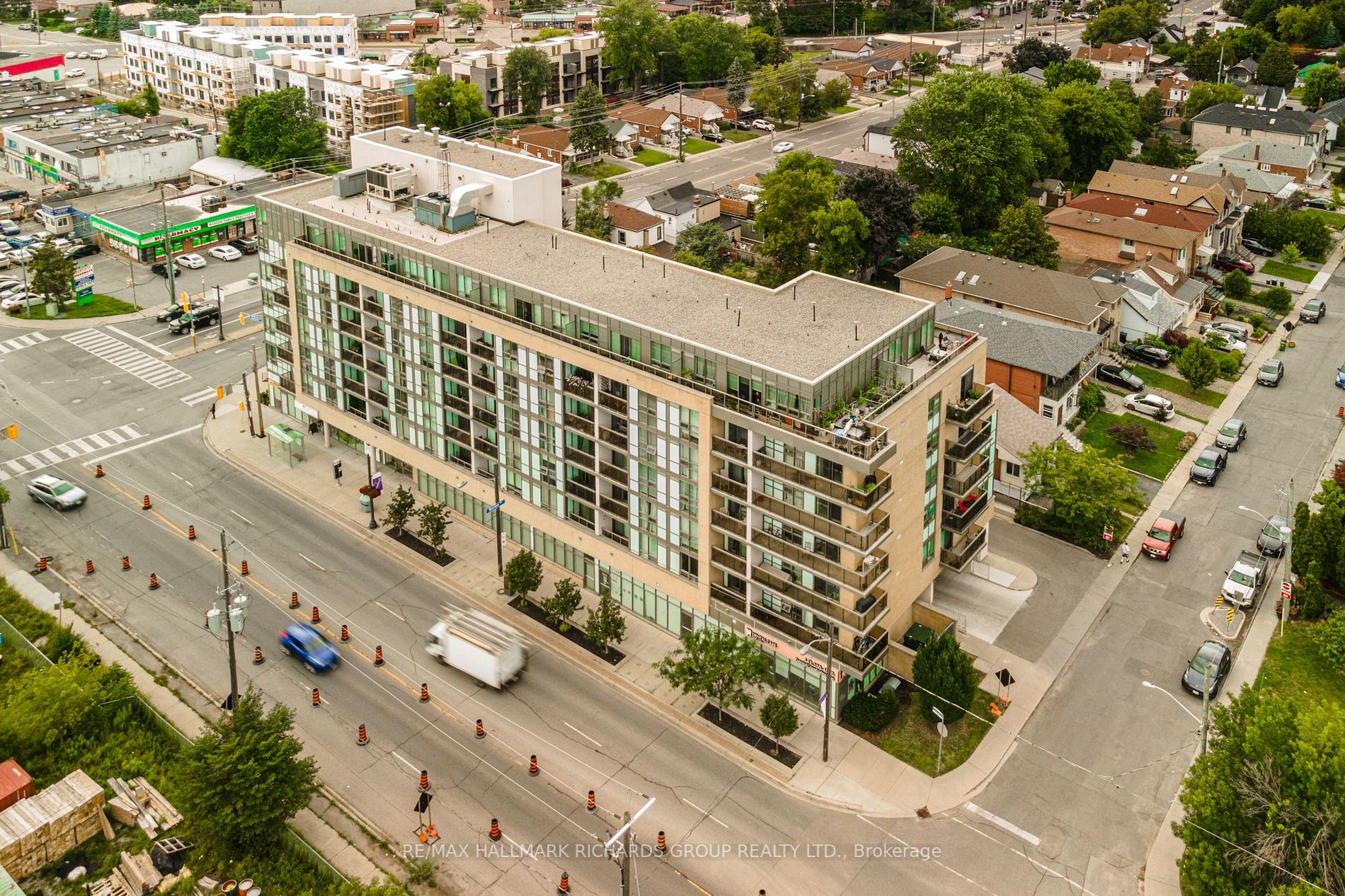 3520 Danforth Ave, #220