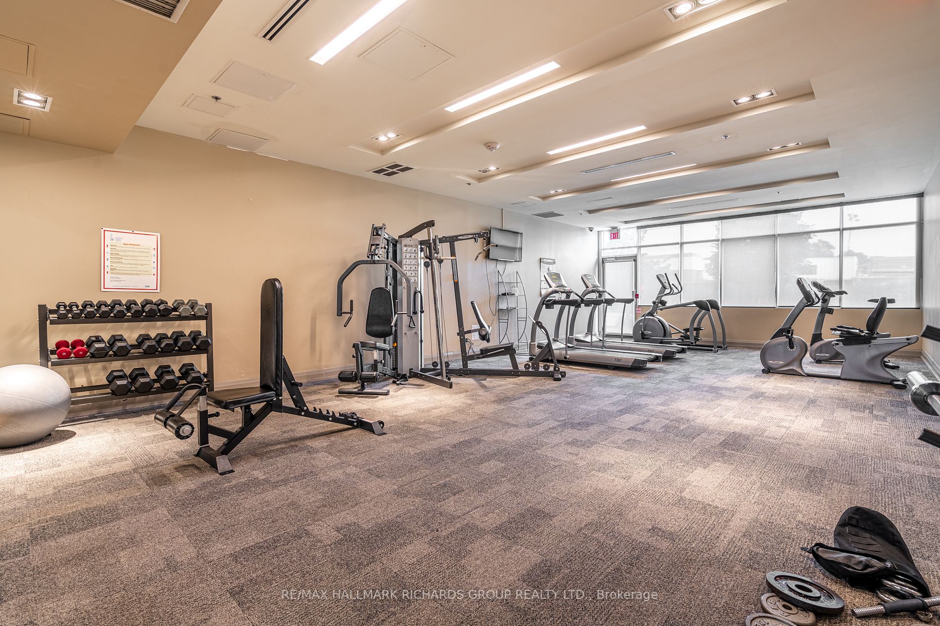3520 Danforth Ave, #220