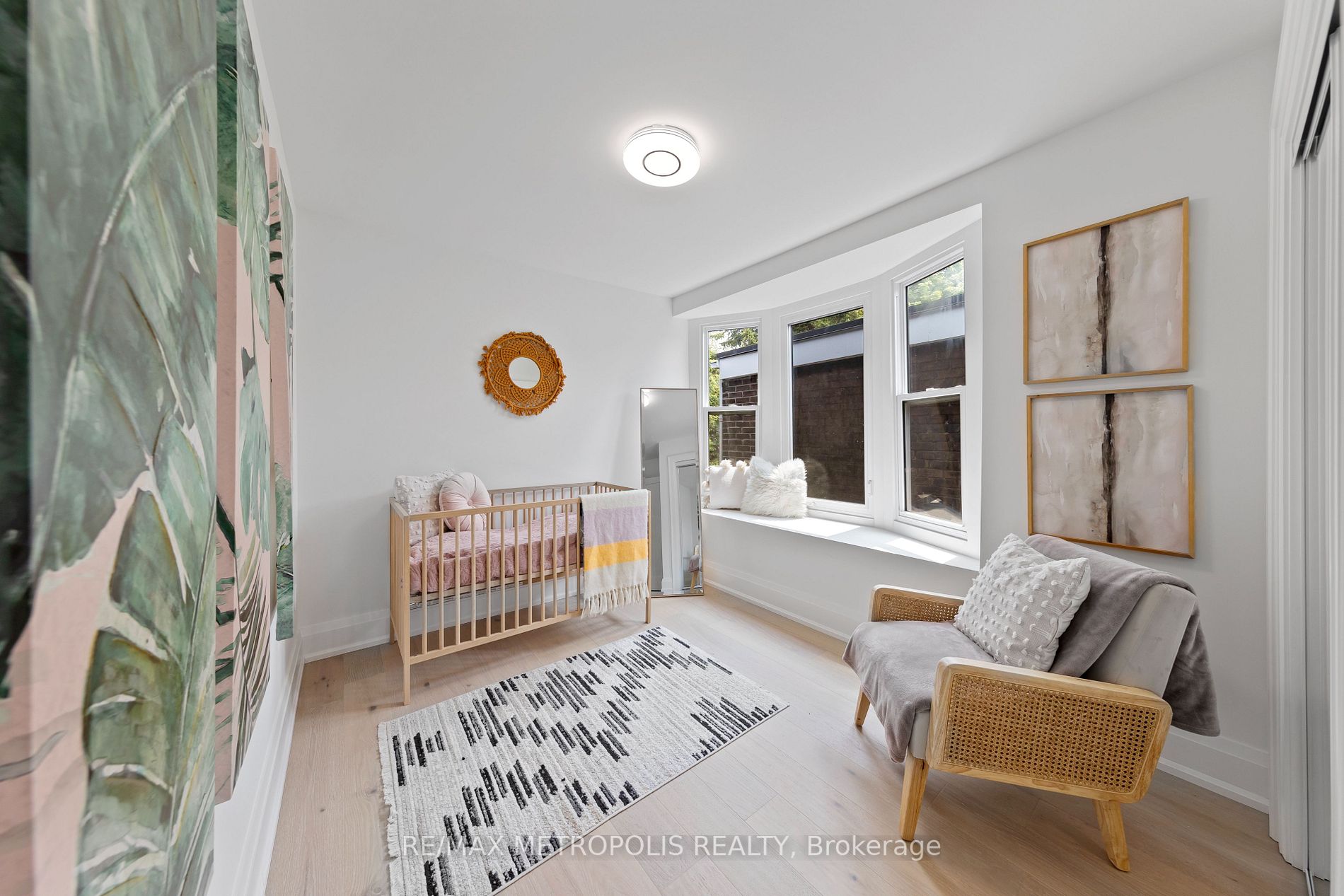 149 Carlaw Ave