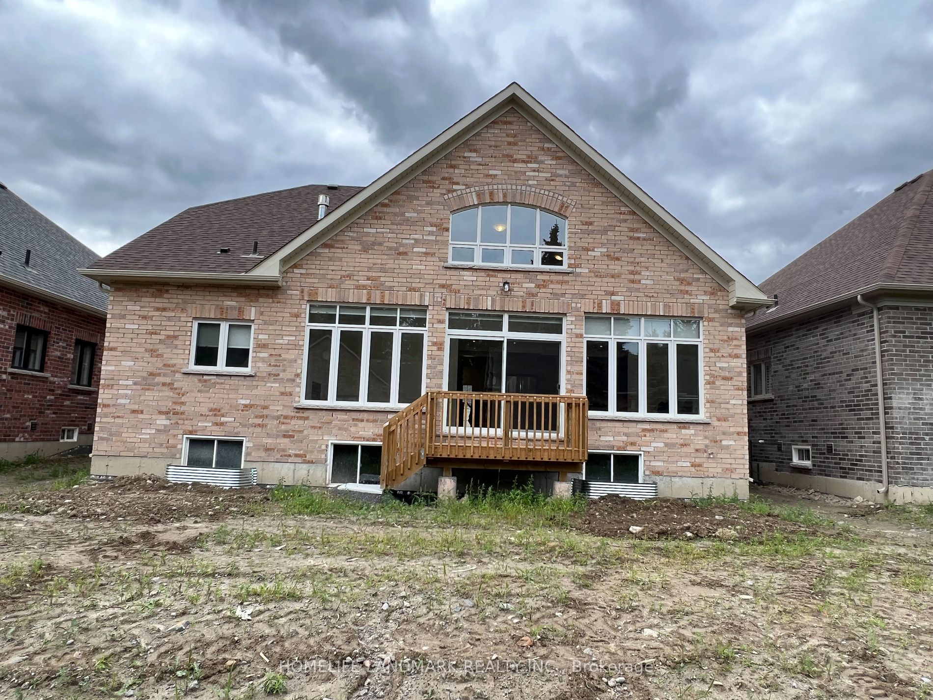 41 Holtby Crt