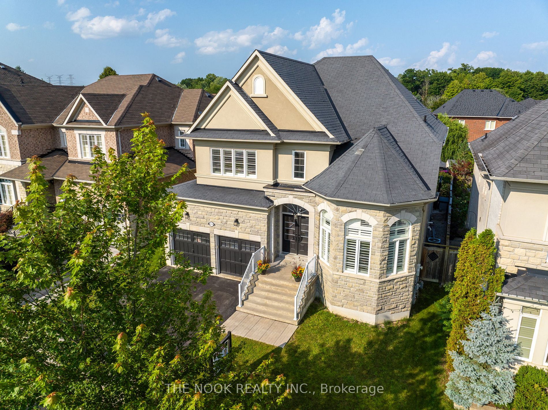 2319 Southcott Rd