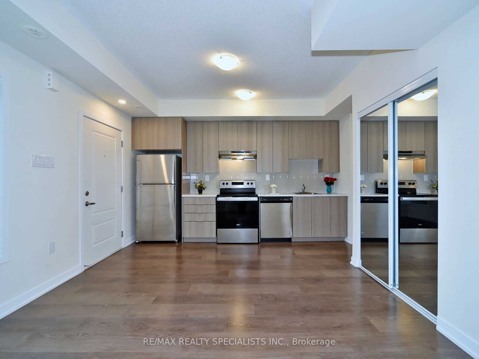 60 Orchid Place Dr, #Th-13