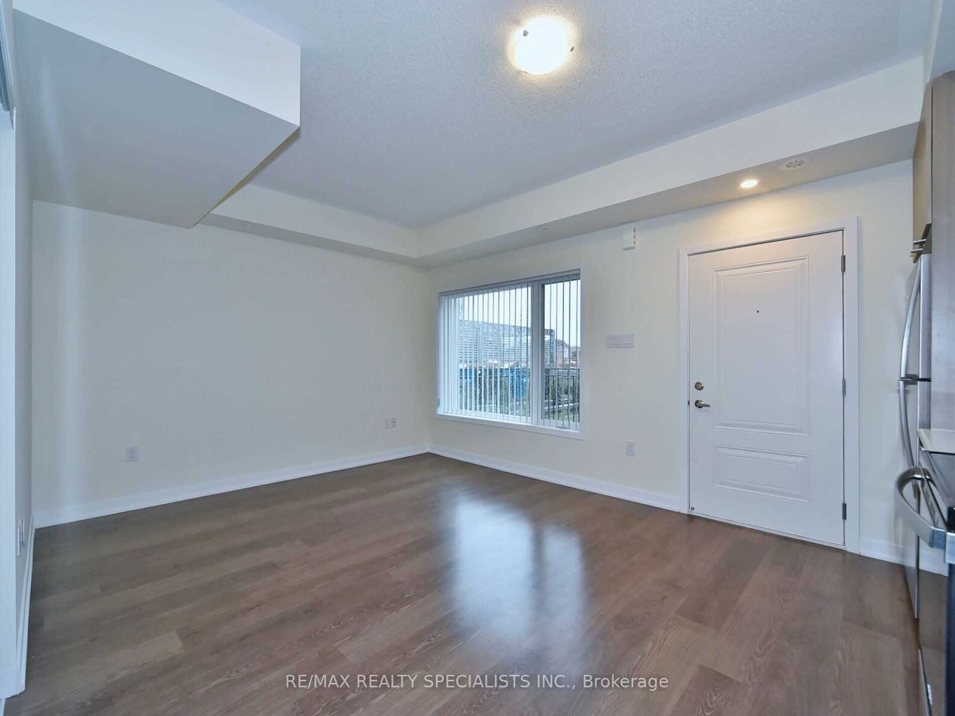 60 Orchid Place Dr, #Th-13