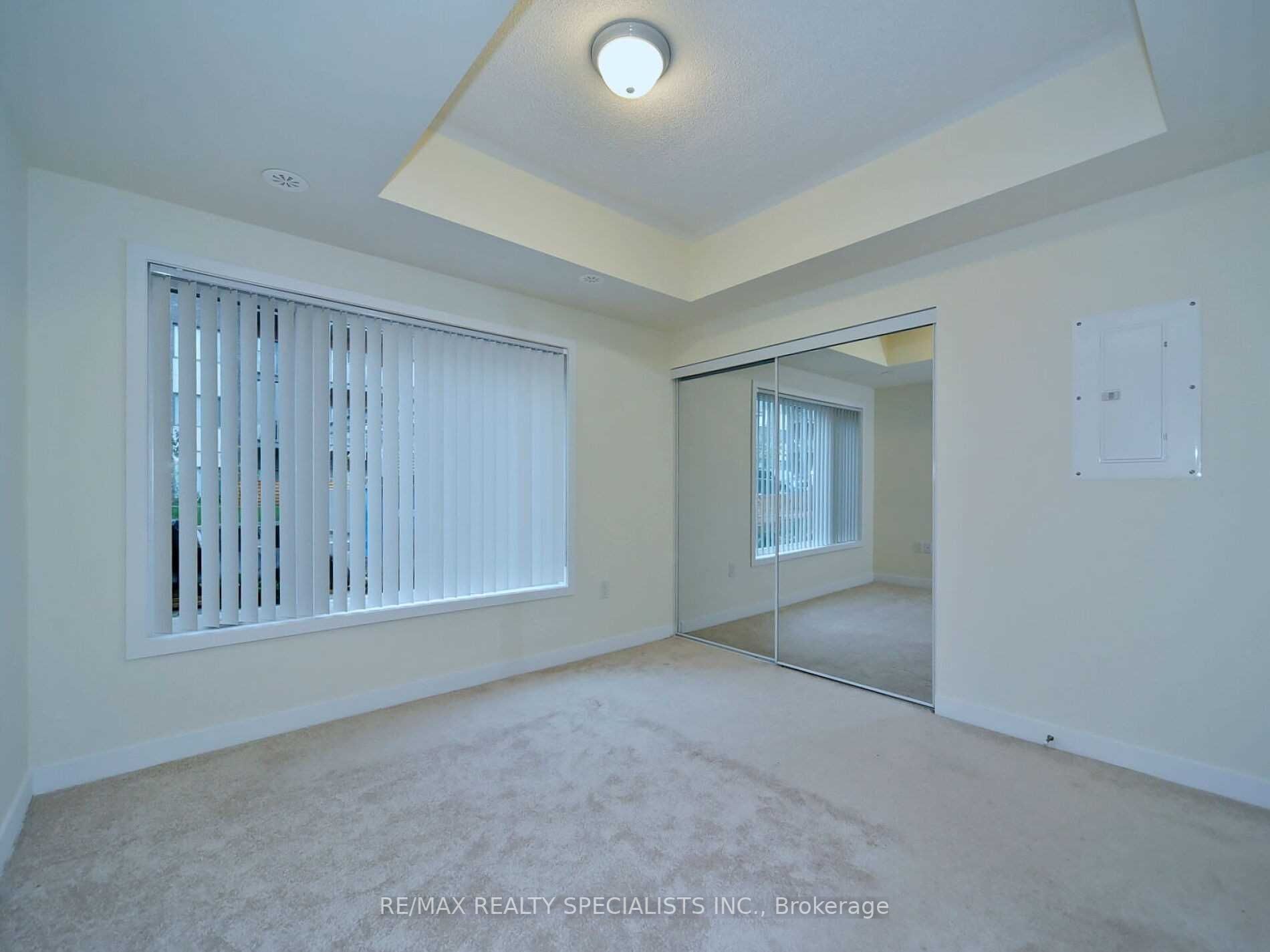 60 Orchid Place Dr, #Th-13