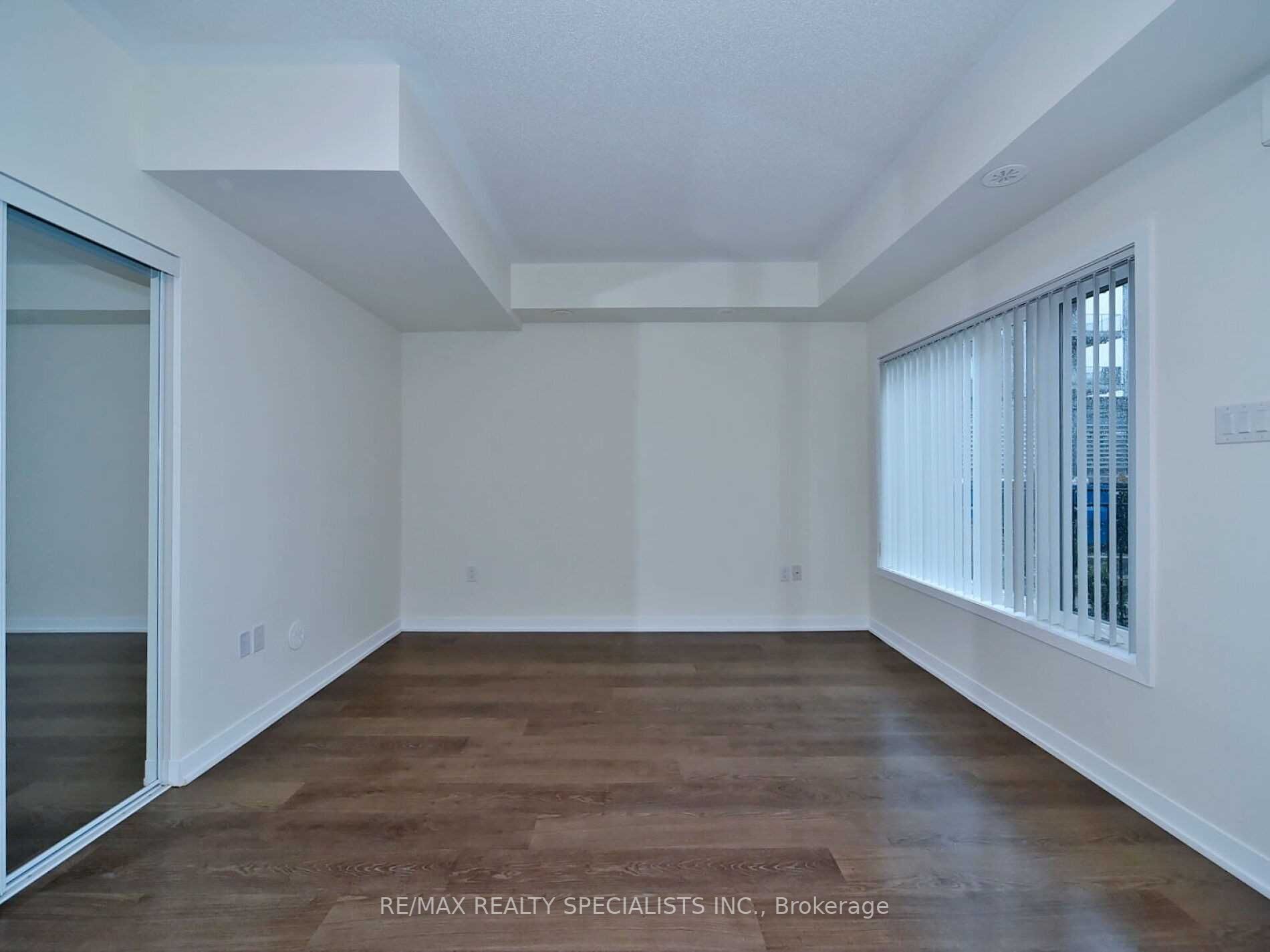 60 Orchid Place Dr, #Th-13