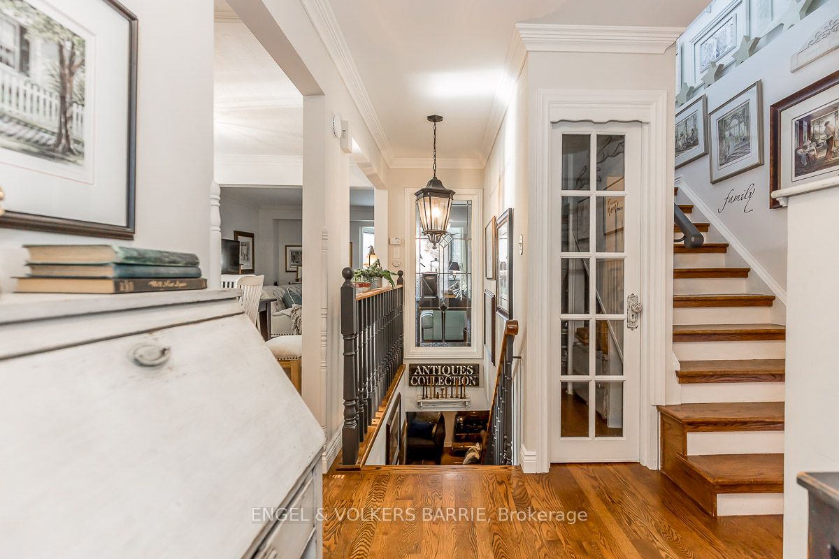 460 Paddington Cres