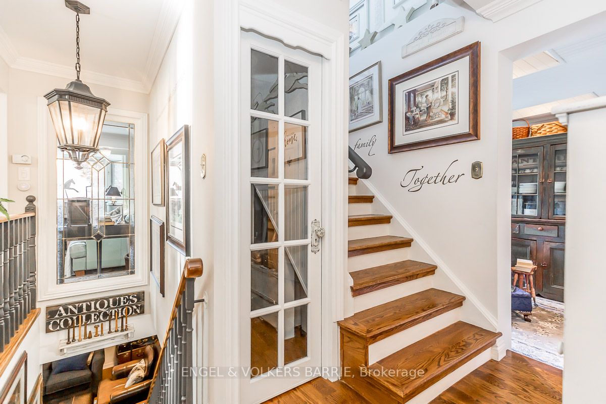 460 Paddington Cres