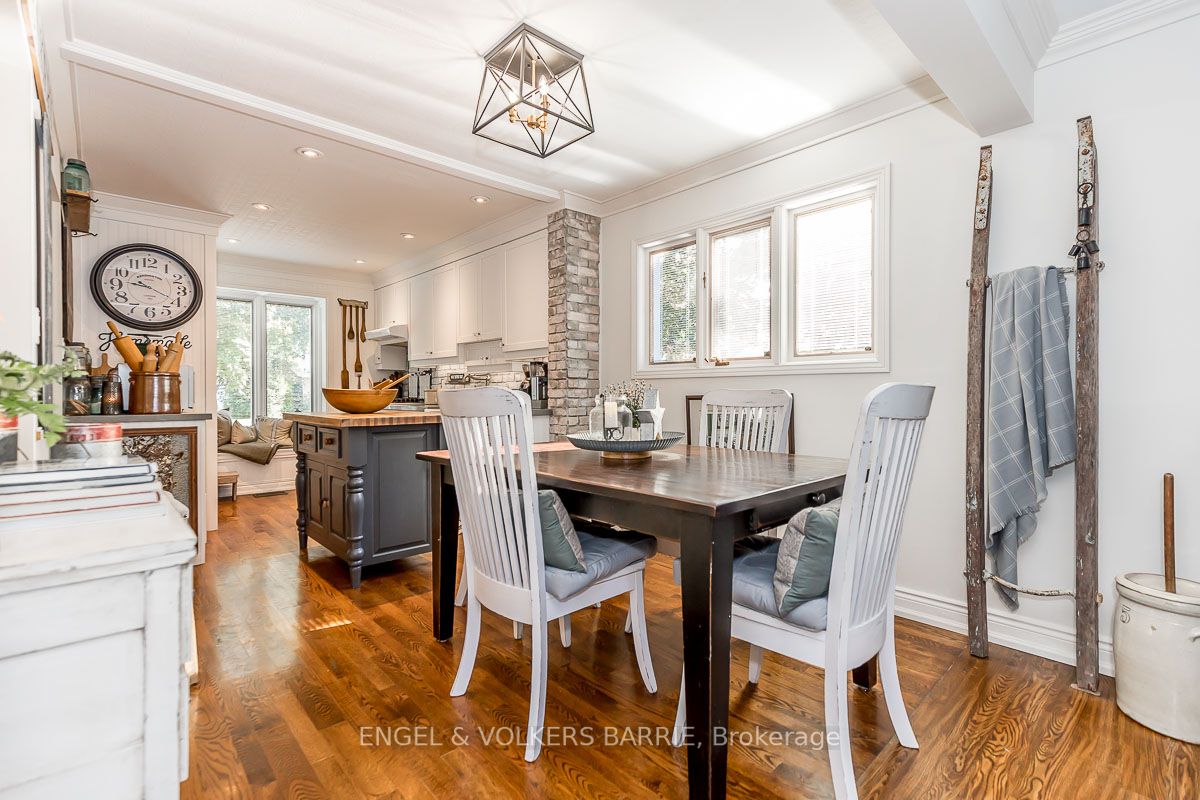 460 Paddington Cres