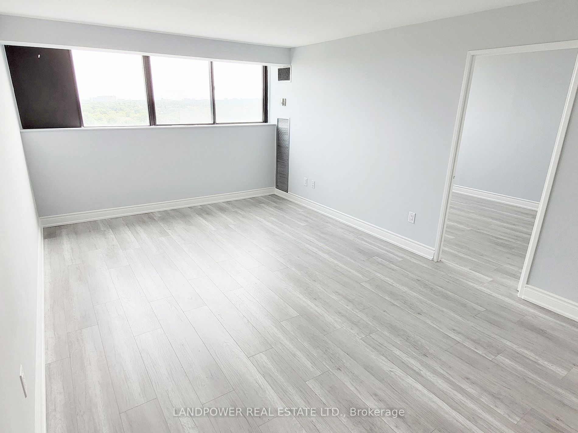 10 Tapscott Rd, #1011