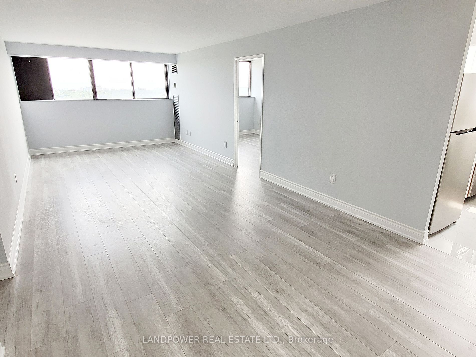 10 Tapscott Rd, #1011