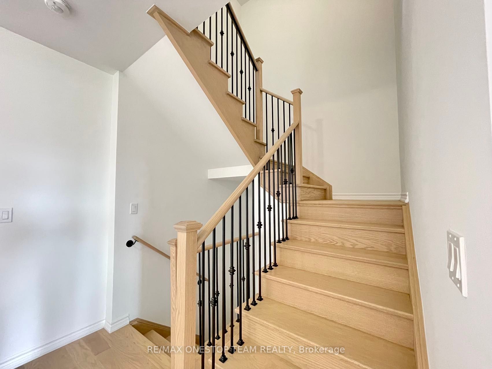 22 Bertram Gate