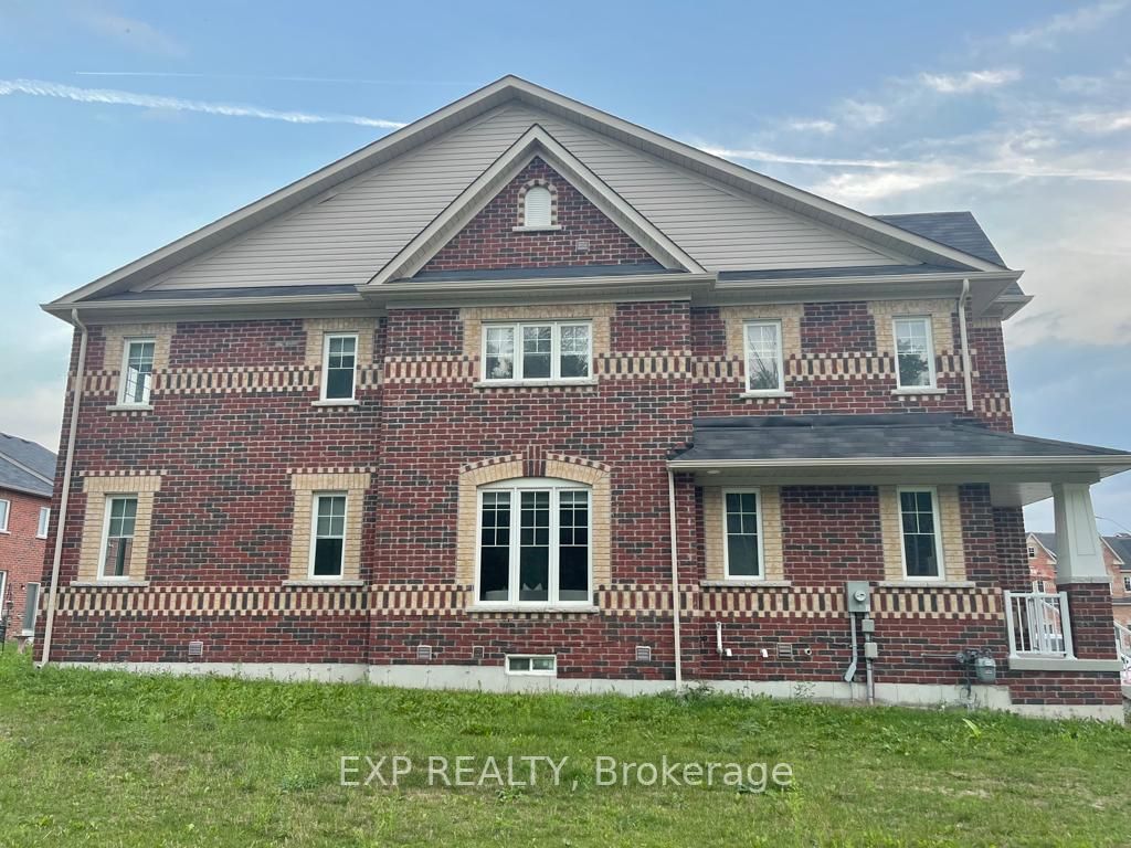 625 Krawchuk Cres W