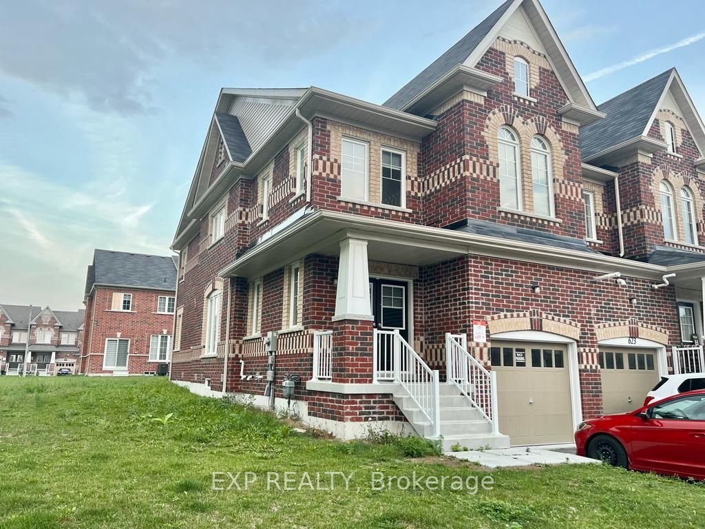 625 Krawchuk Cres W