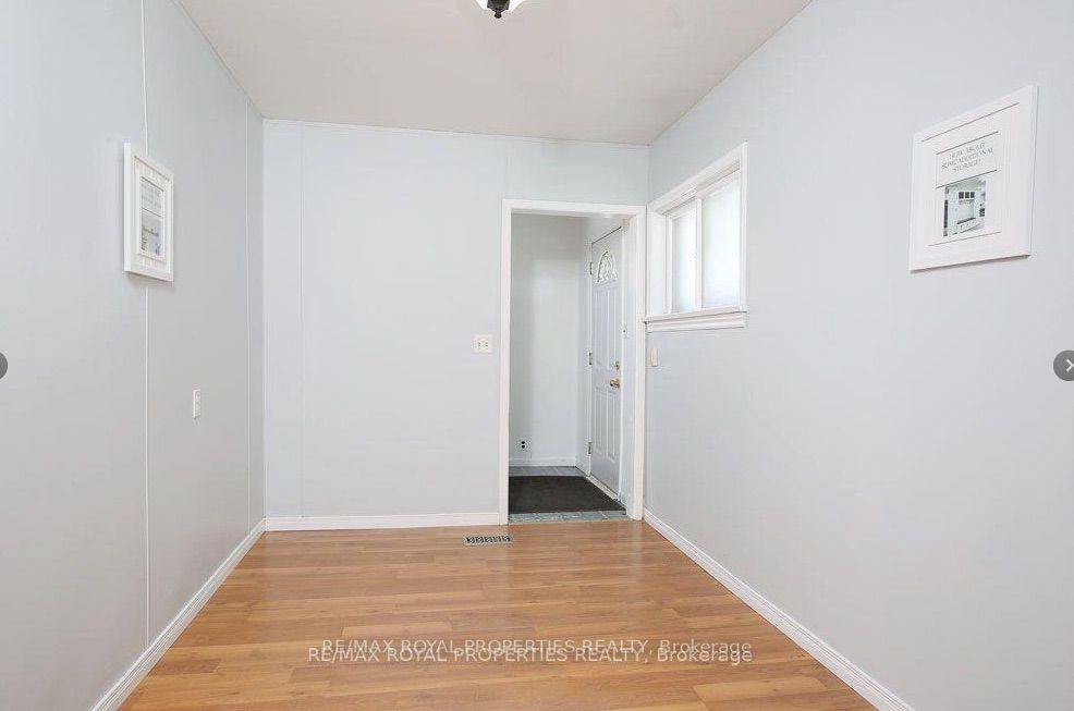 1608 Baseline Rd W