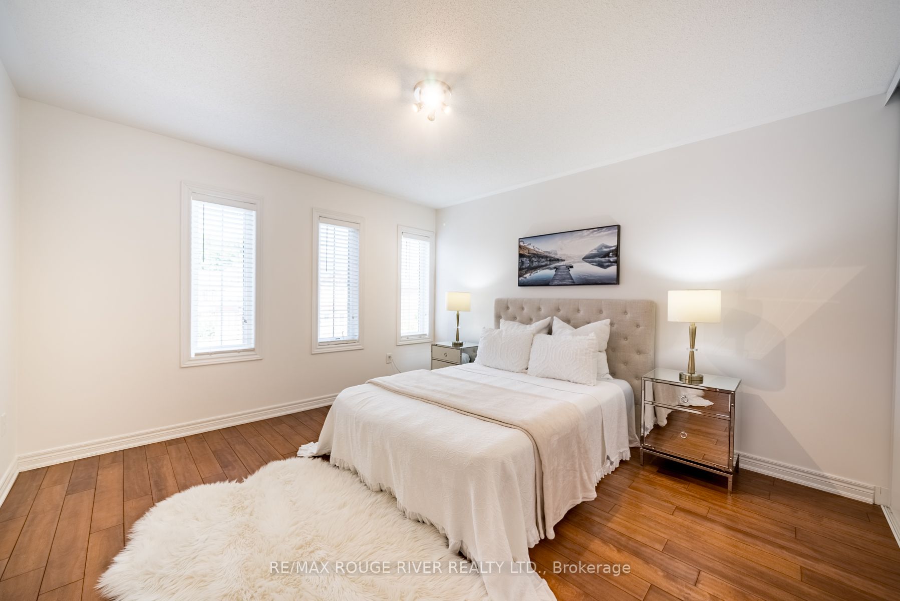 76 Montebello Cres