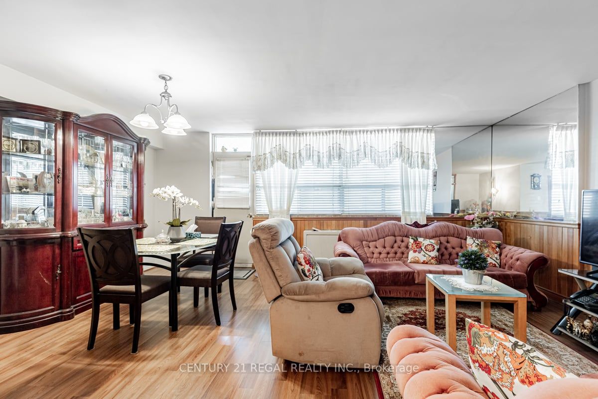 3420 Eglinton Ave E, #205
