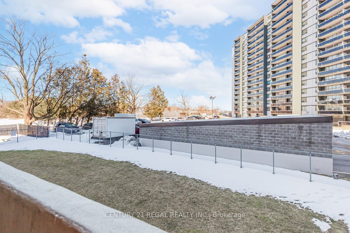 3420 Eglinton Ave E, #205
