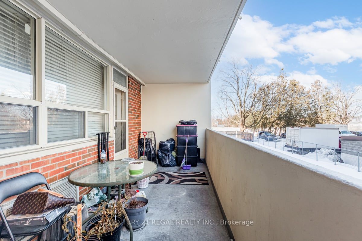 3420 Eglinton Ave E, #205