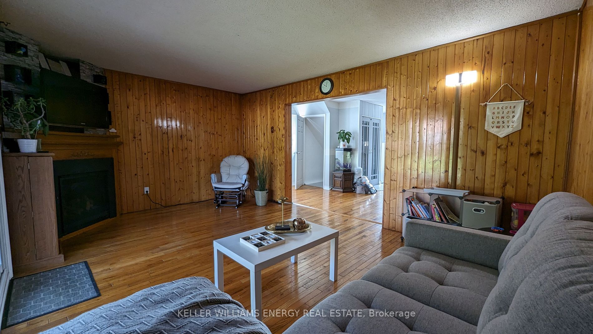 320 Chaleur Ave