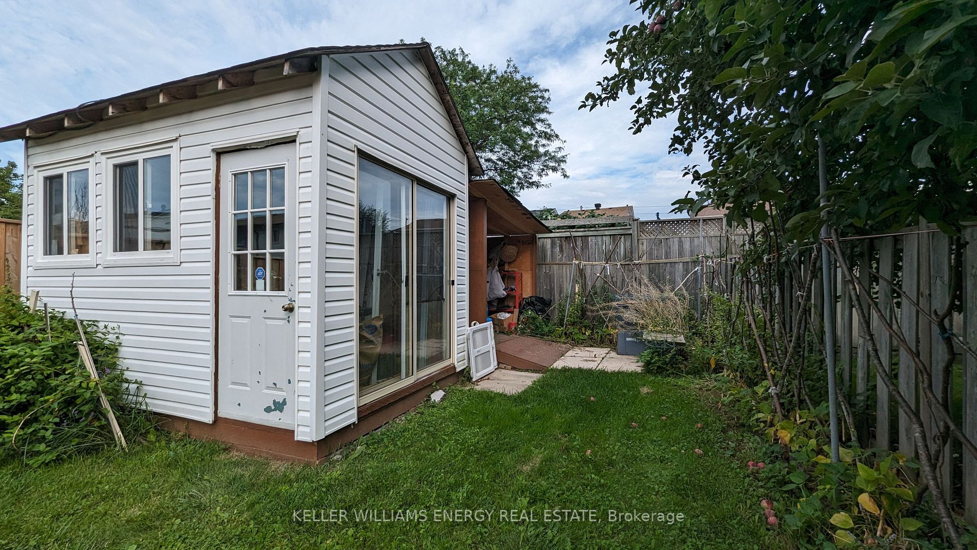 320 Chaleur Ave
