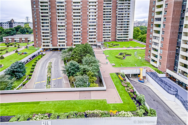 3 Massey Sq, Toronto