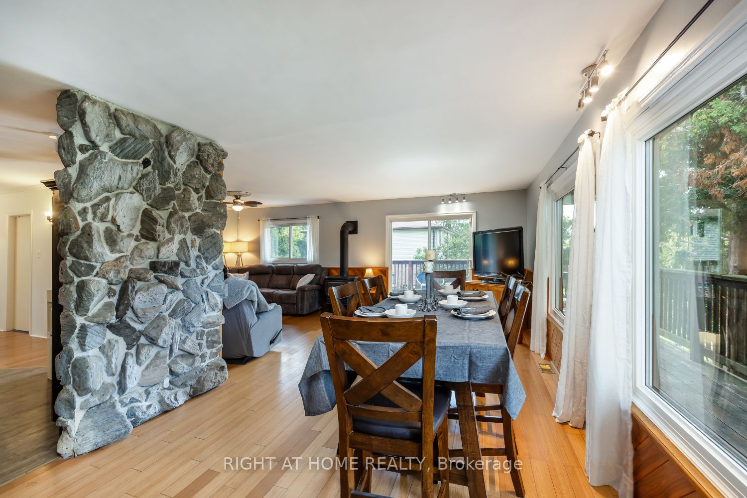 32 Percy Cres