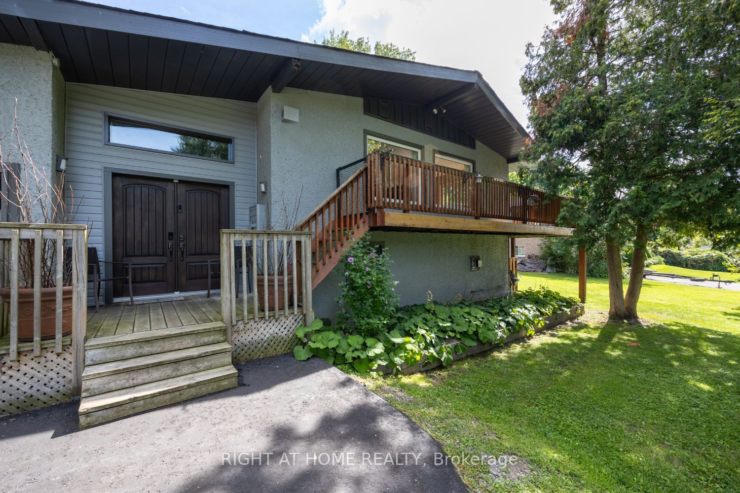32 Percy Cres