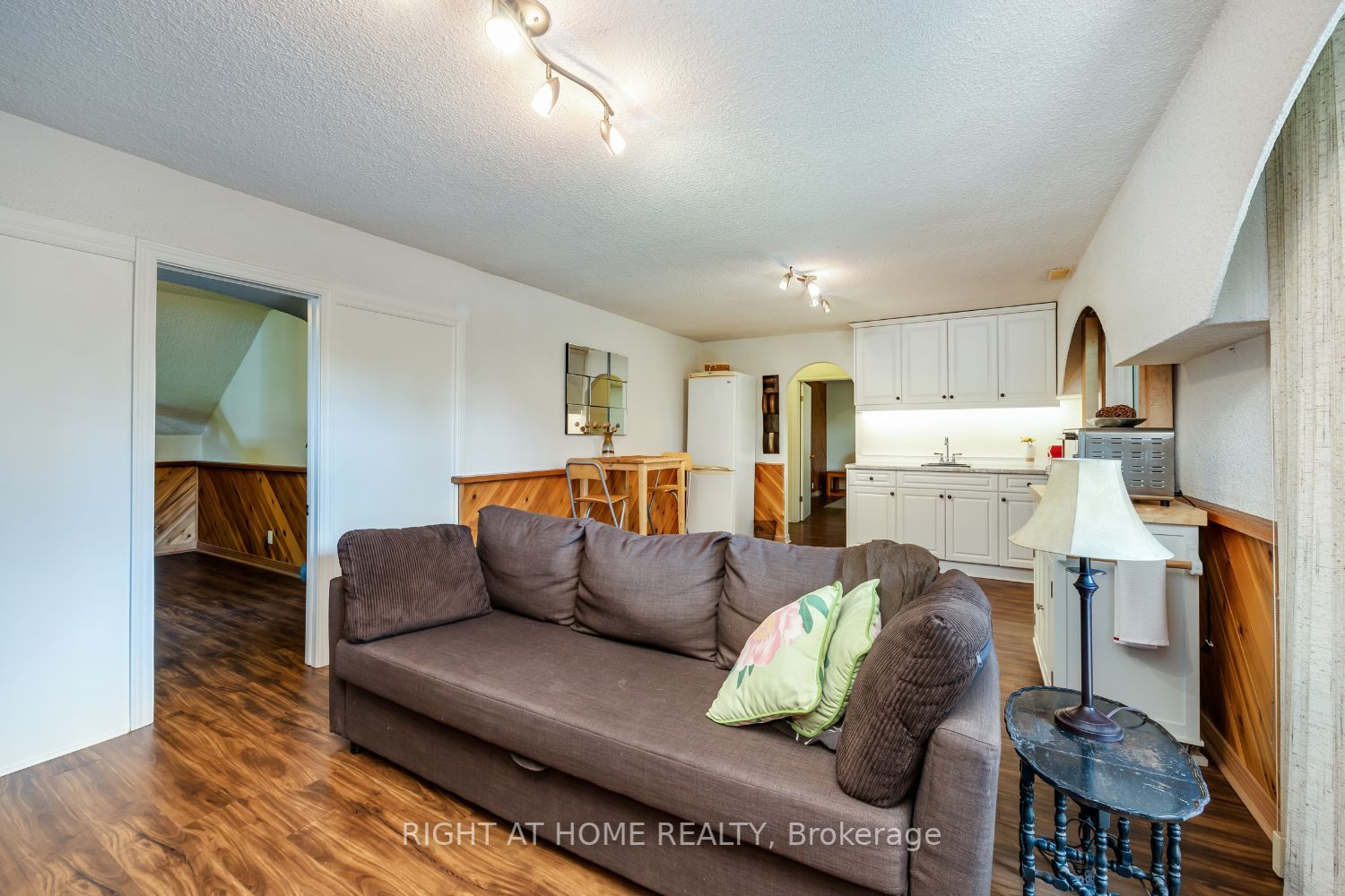 32 Percy Cres