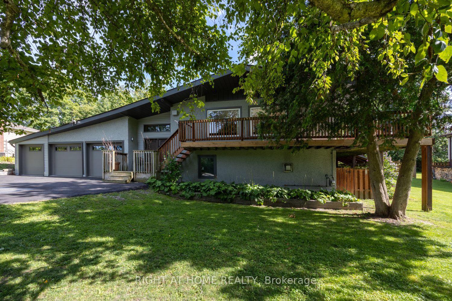 32 Percy Cres