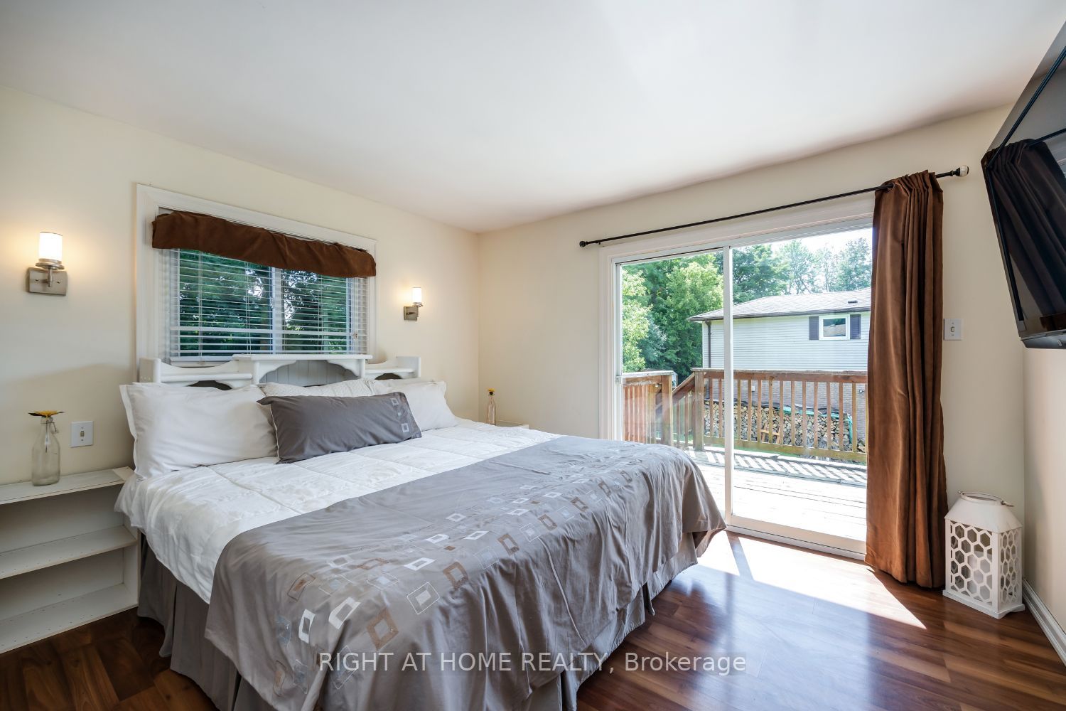 32 Percy Cres