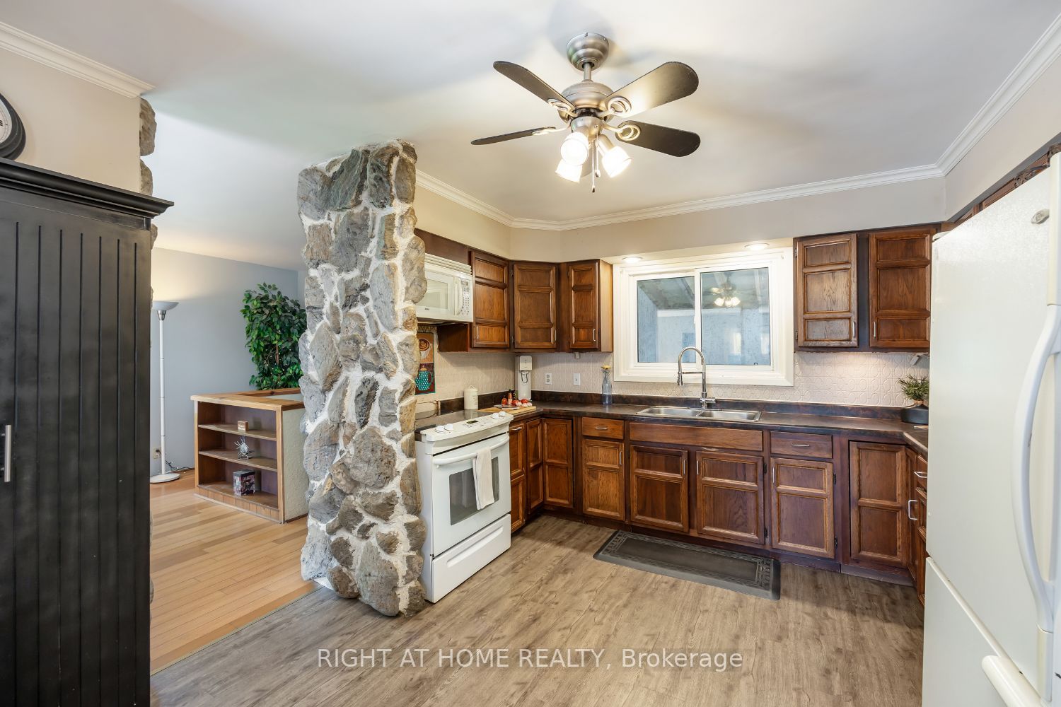 32 Percy Cres