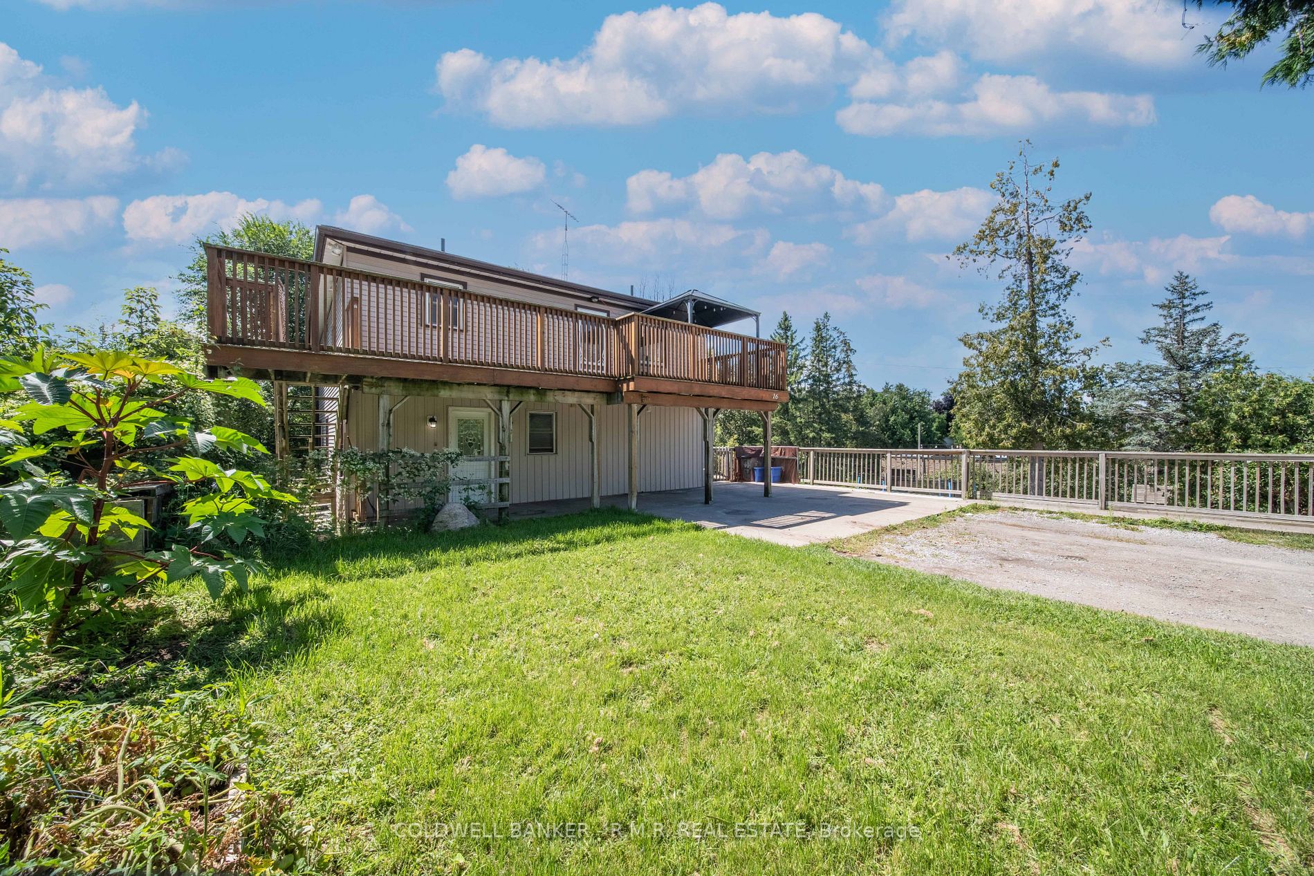 16 Putsey Dr