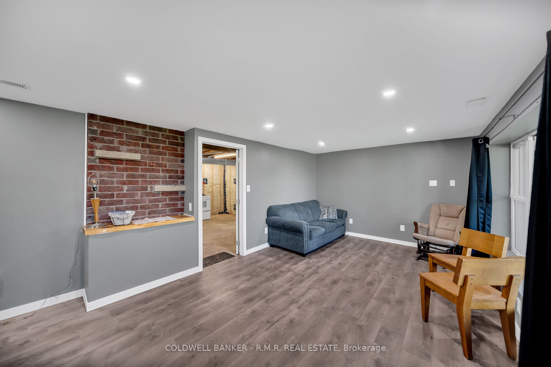 16 Putsey Dr
