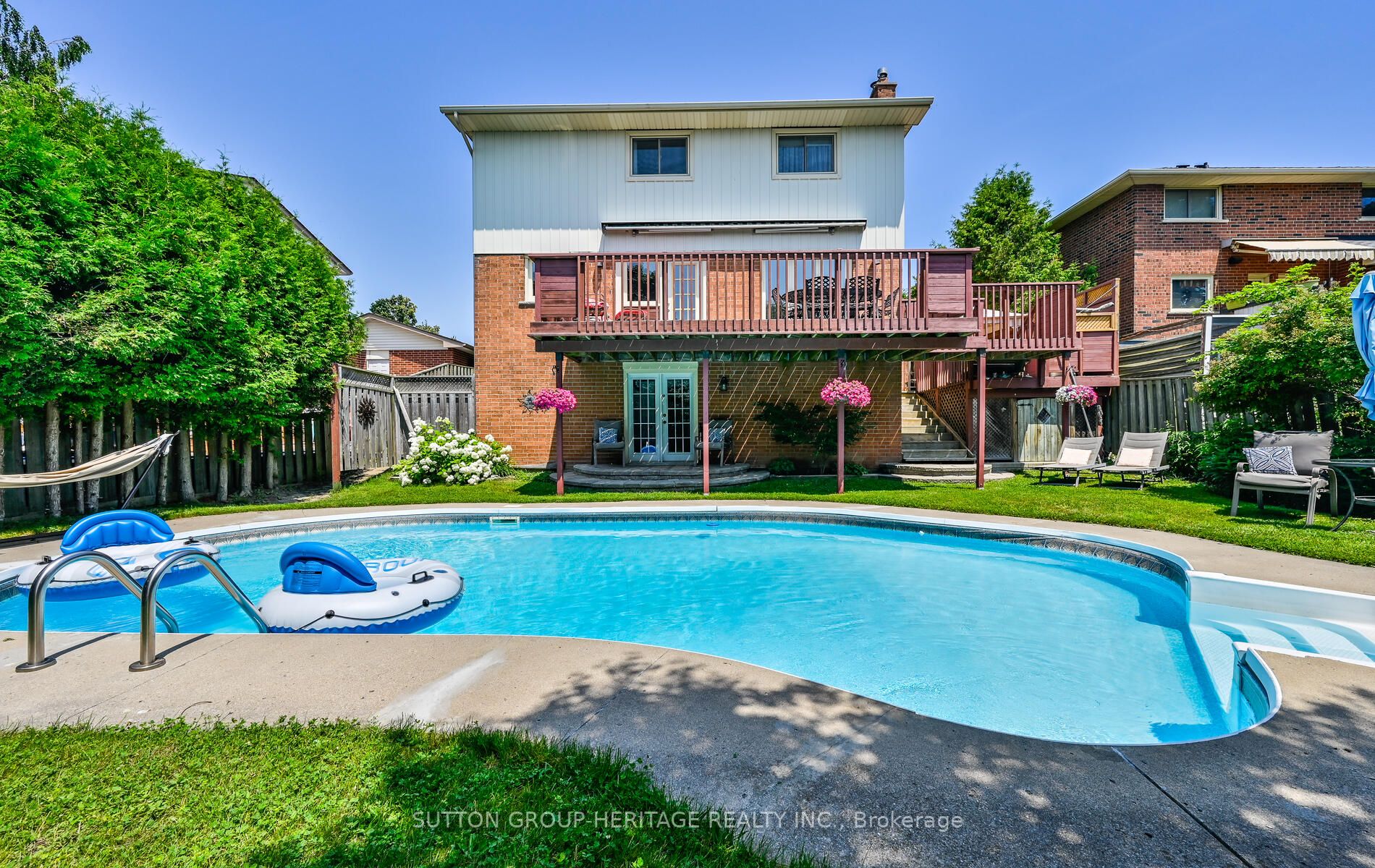 24 Anstead Crescent