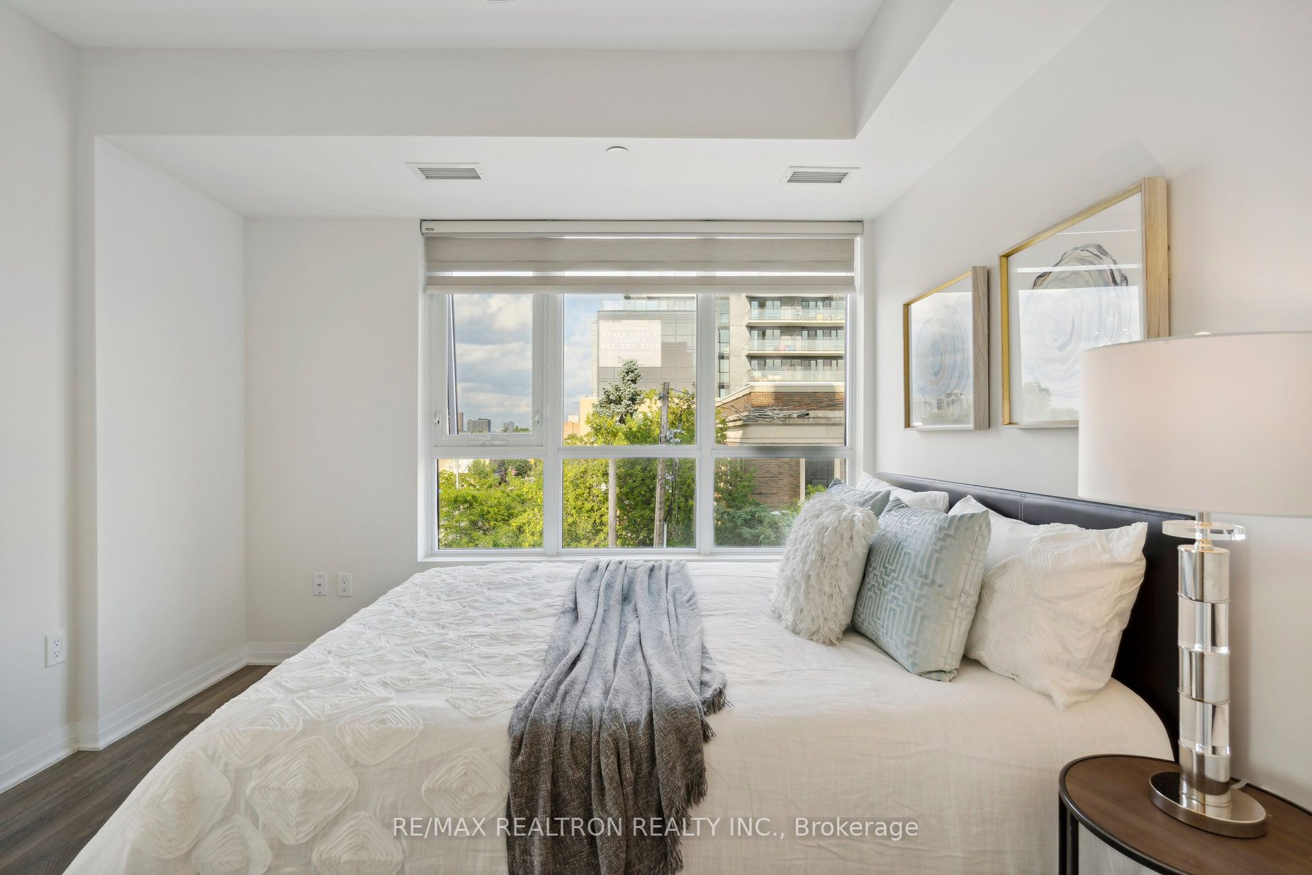 2301 Danforth Ave, #404