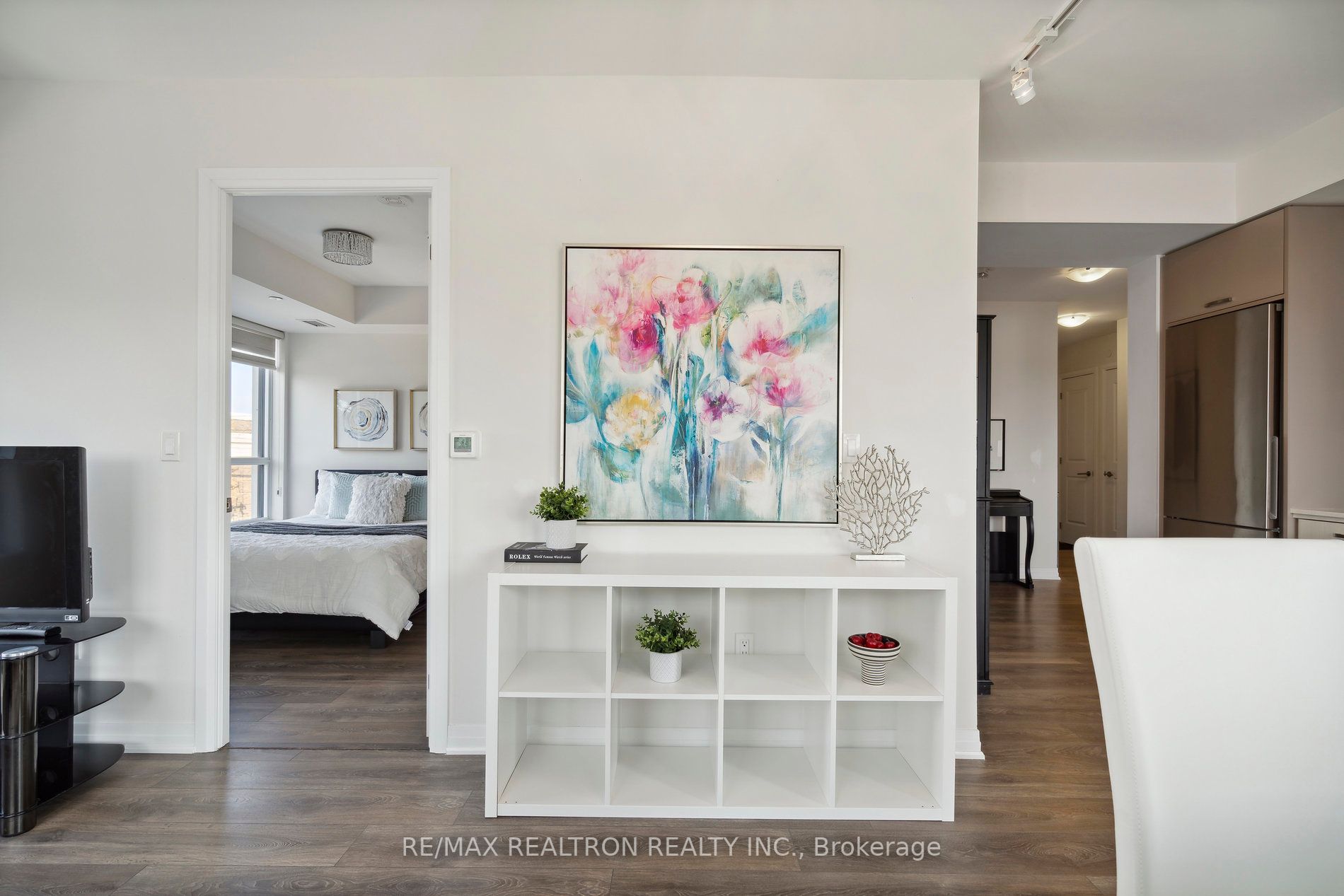 2301 Danforth Ave, #404