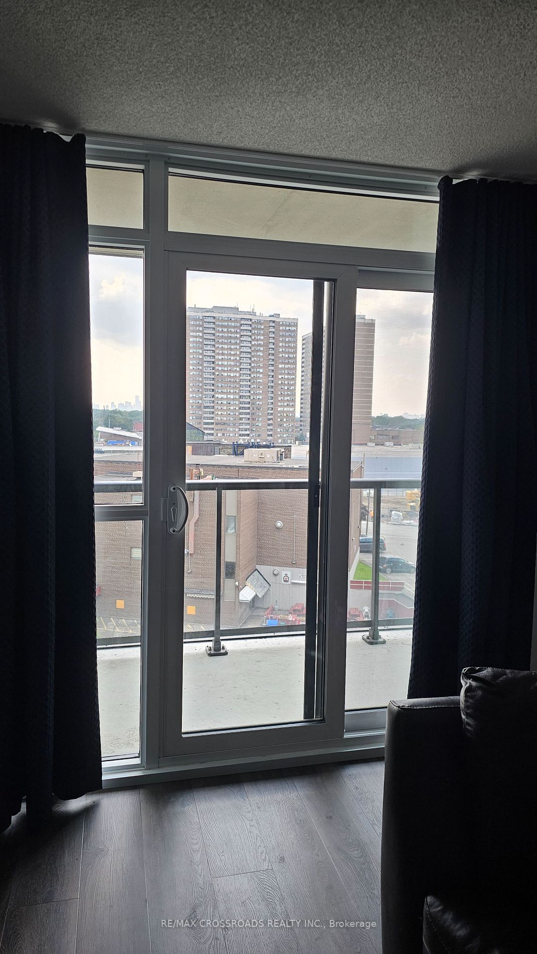 8 Trent Avenue #502