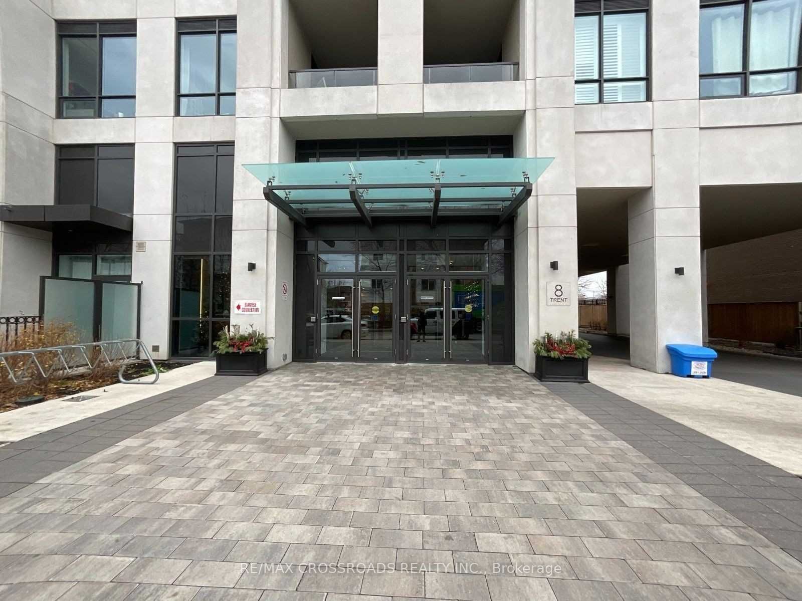 8 Trent Avenue #502