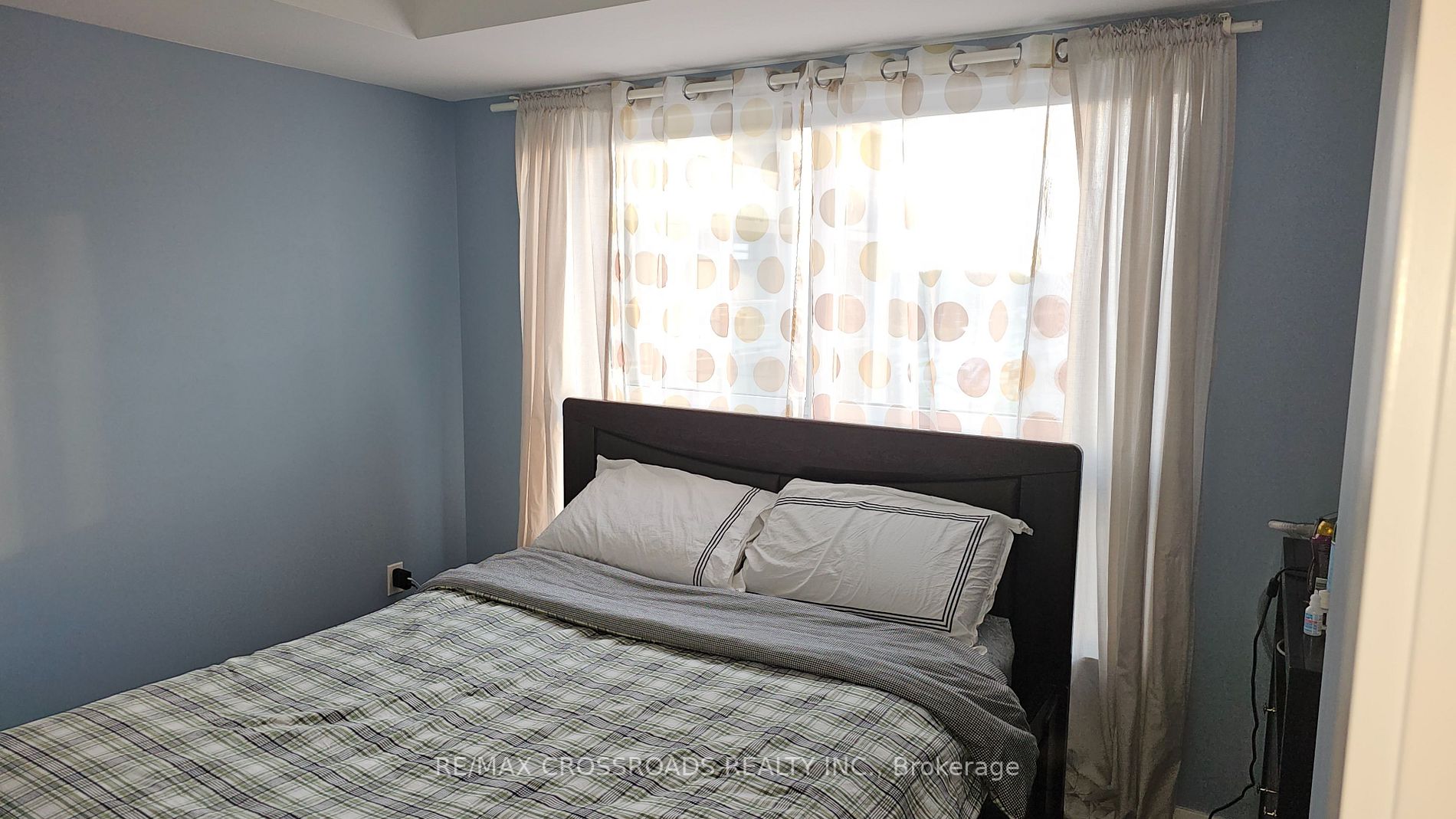 8 Trent Avenue #502