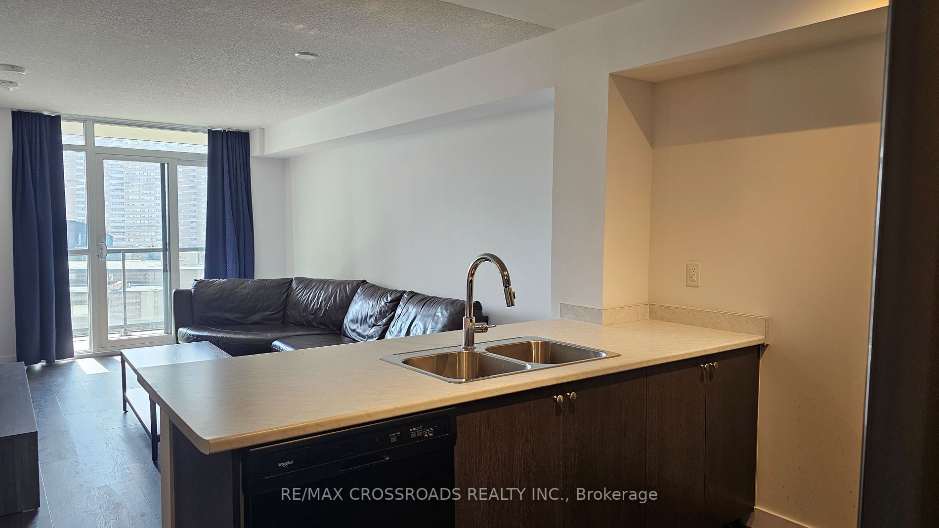 8 Trent Avenue #502