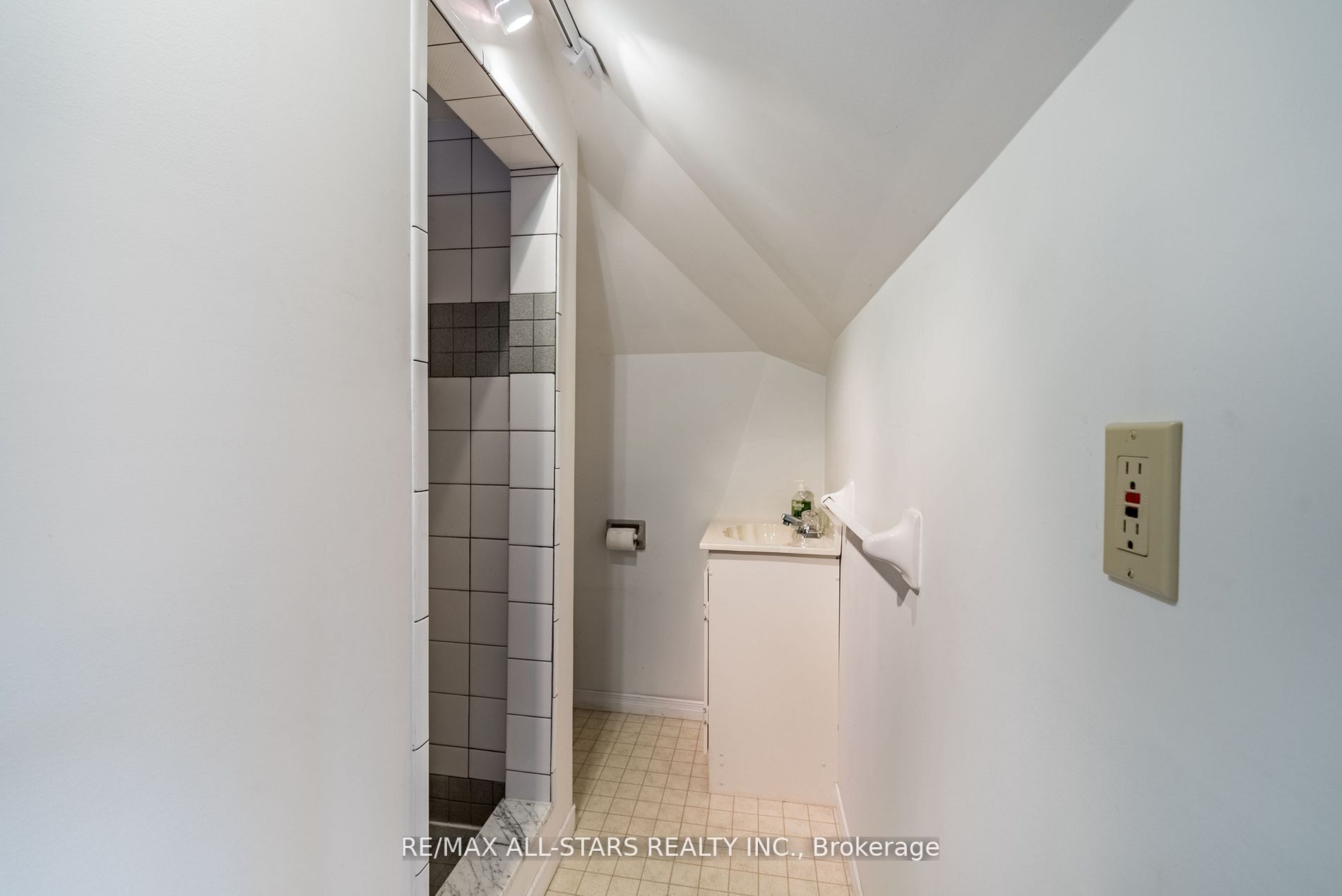 Listing E6740360 - Large Photo # 31