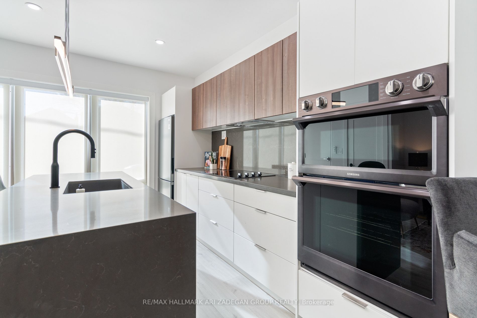 16 Minto St, #1