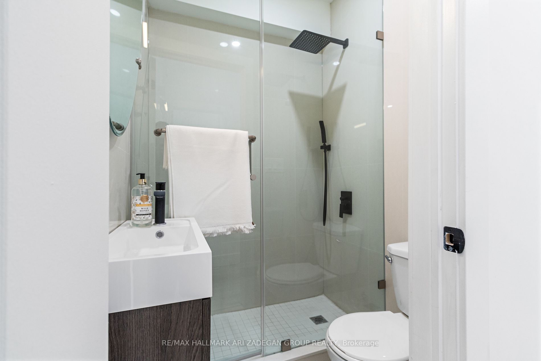 16 Minto St, #1