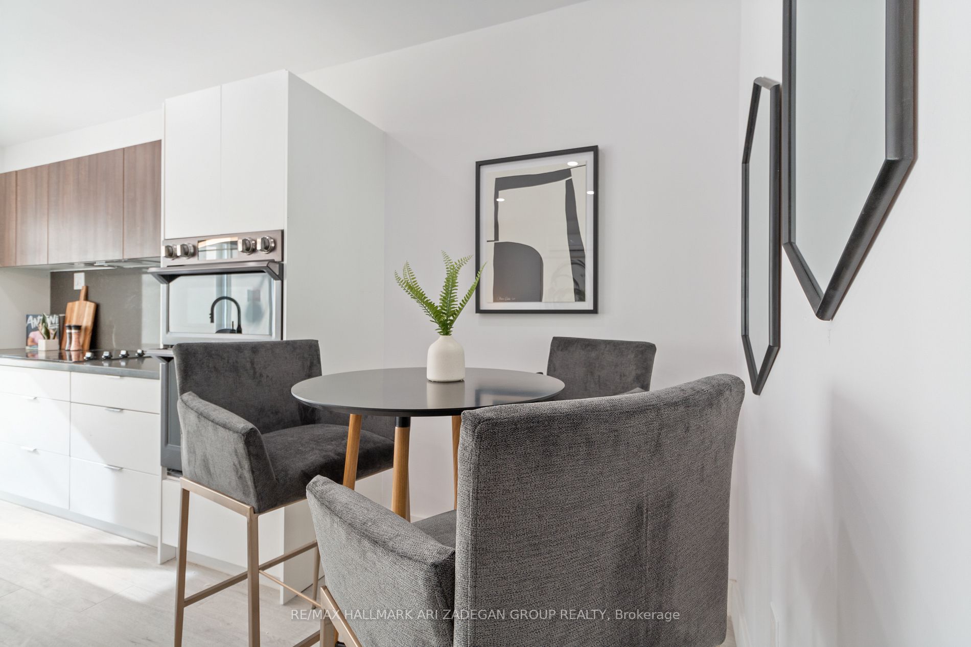 16 Minto St, #1